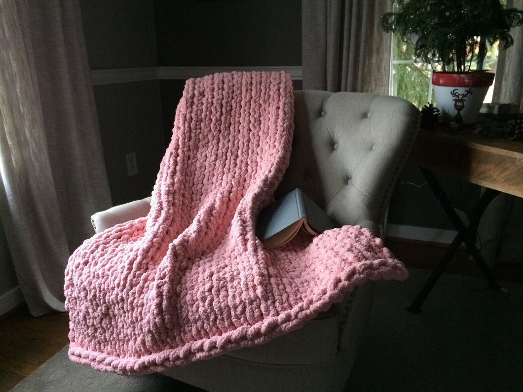 Chunky Knit Blanket | Light Pink Blanket - Hands On For Homemade