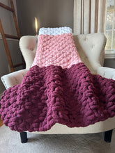 Load image into Gallery viewer, Valentine&#39;s Ombre Blanket | Red and Pink Chunky Throw - Hands On For Homemade