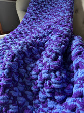Load image into Gallery viewer, Wildberry Throw Blanket | Super Chunky Knit Blanket - Hands On For Homemade