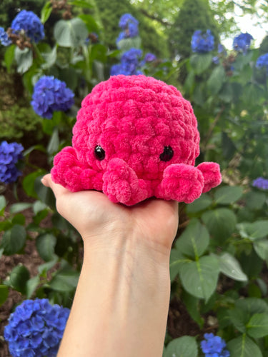 Hot Pink Octo Plushie - Hands On For Homemade