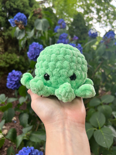 Green Ash Octo Plushie - Hands On For Homemade