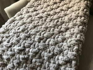 Chunky Knit Throw Blanket | Light Gray Knit Throw - Hands On For Homemade