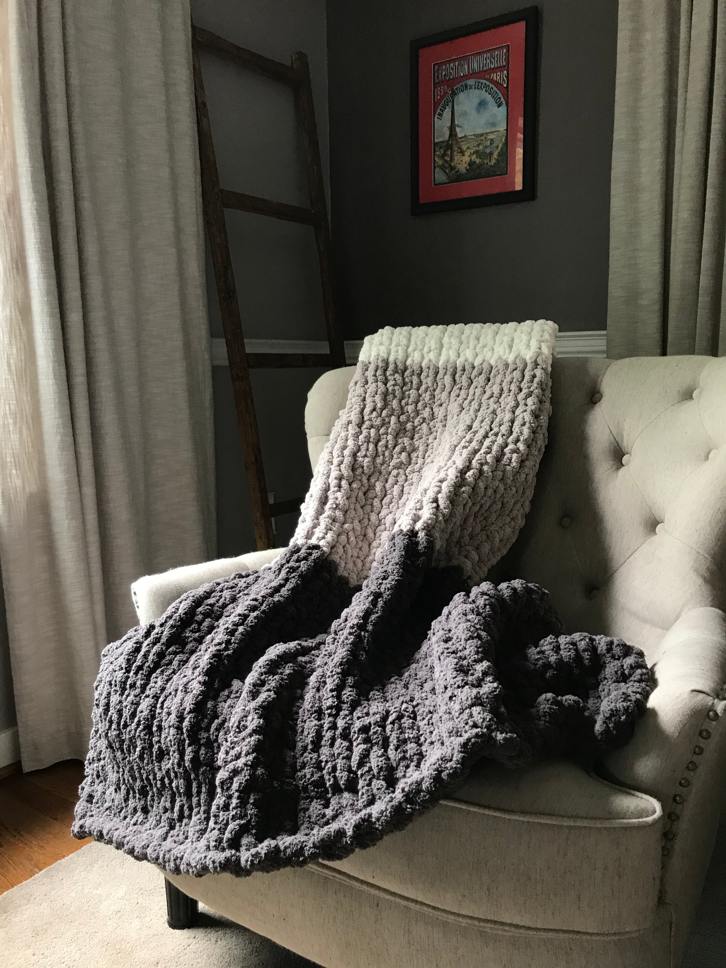Chunky Knit Blanket Gray and Ivory Ombre Throw