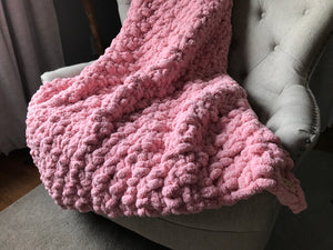 Chunky Knit Blanket | Light Pink Throw Blanket - Hands On For Homemade