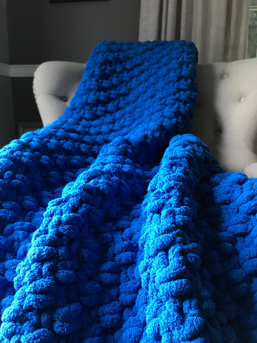 Classic Blue Blanket | Chunky Knit Blanket - Hands On For Homemade