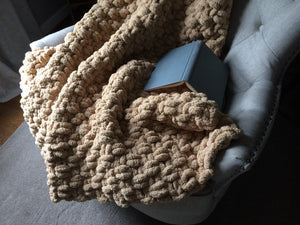 Beige Blanket | Chunky Knit Blanket - Hands On For Homemade