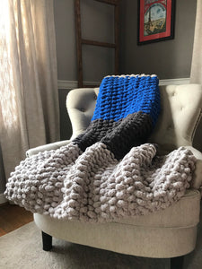 Chunky Knit Blanket | Gray and Royal Blue Knit Throw - Hands On For Homemade
